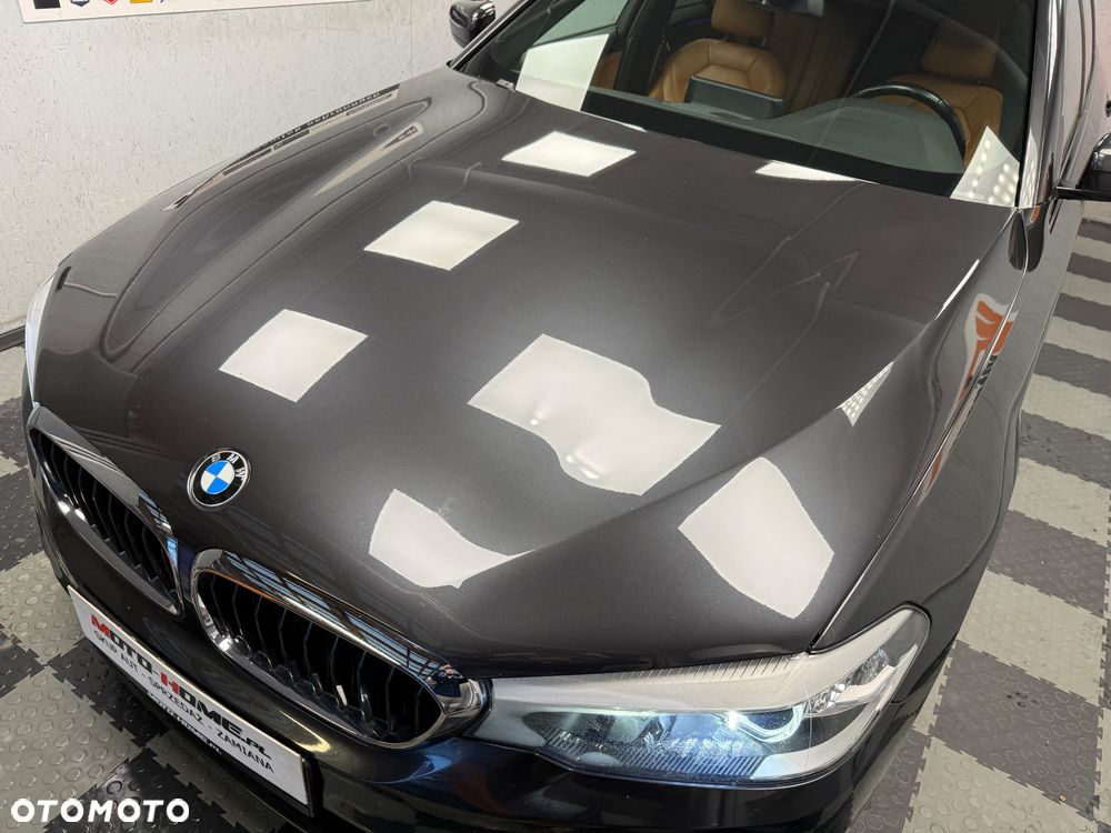 BMW Seria 5 520d Luxury Line sport - 24