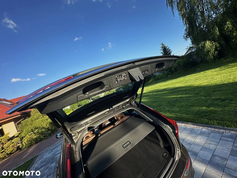 Volvo XC 60 B4 D AWD Geartronic Inscription - 33
