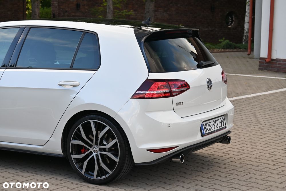 Volkswagen Golf 2.0 TSI BMT GTI Performance DSG - 24