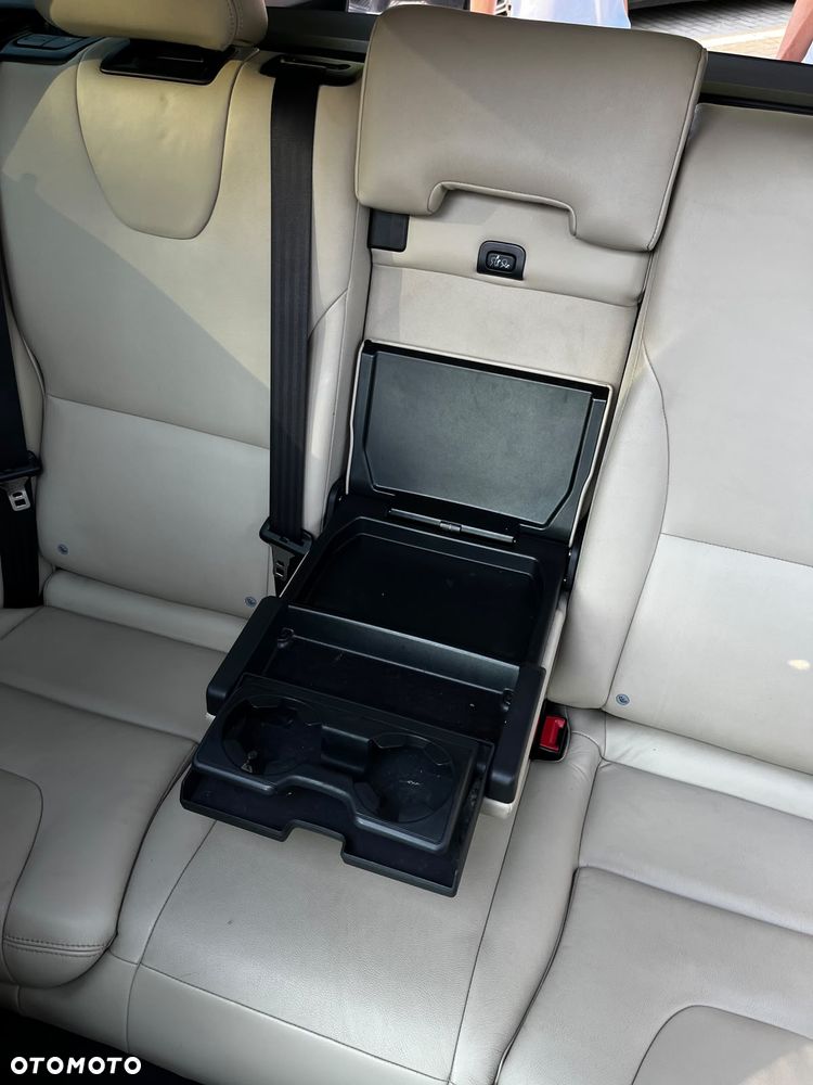 Volvo XC 60 T5 AWD Momentum - 24