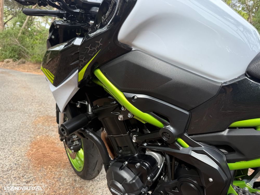 Kawasaki Z 900 - 19