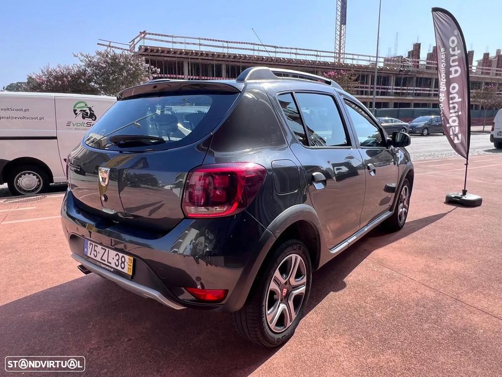 Dacia Sandero - 2