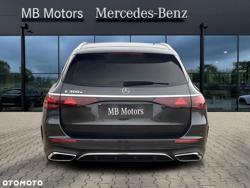 Mercedes-Benz Klasa E - 9