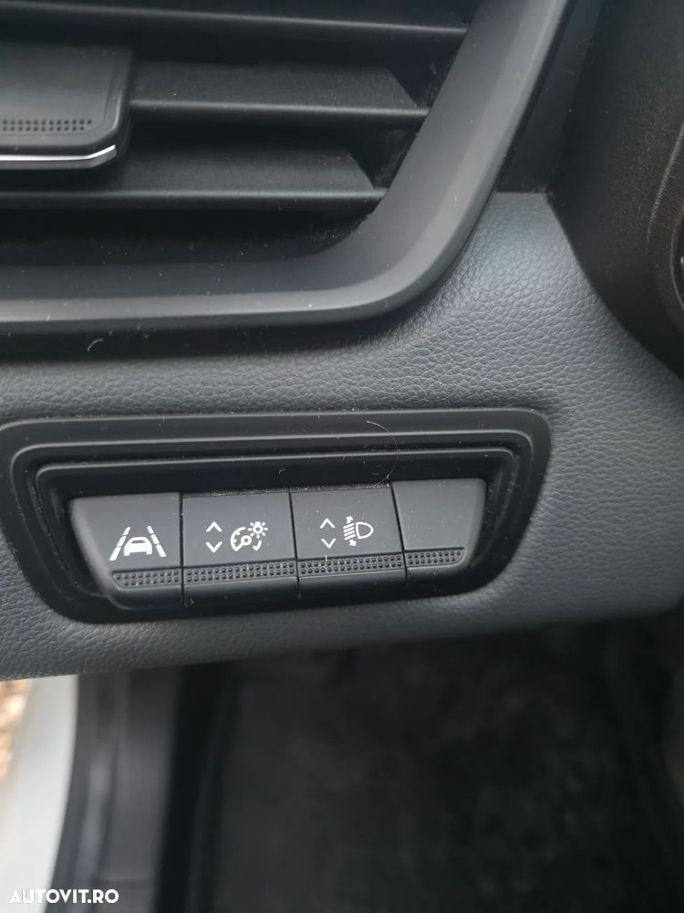 Renault Clio - 18