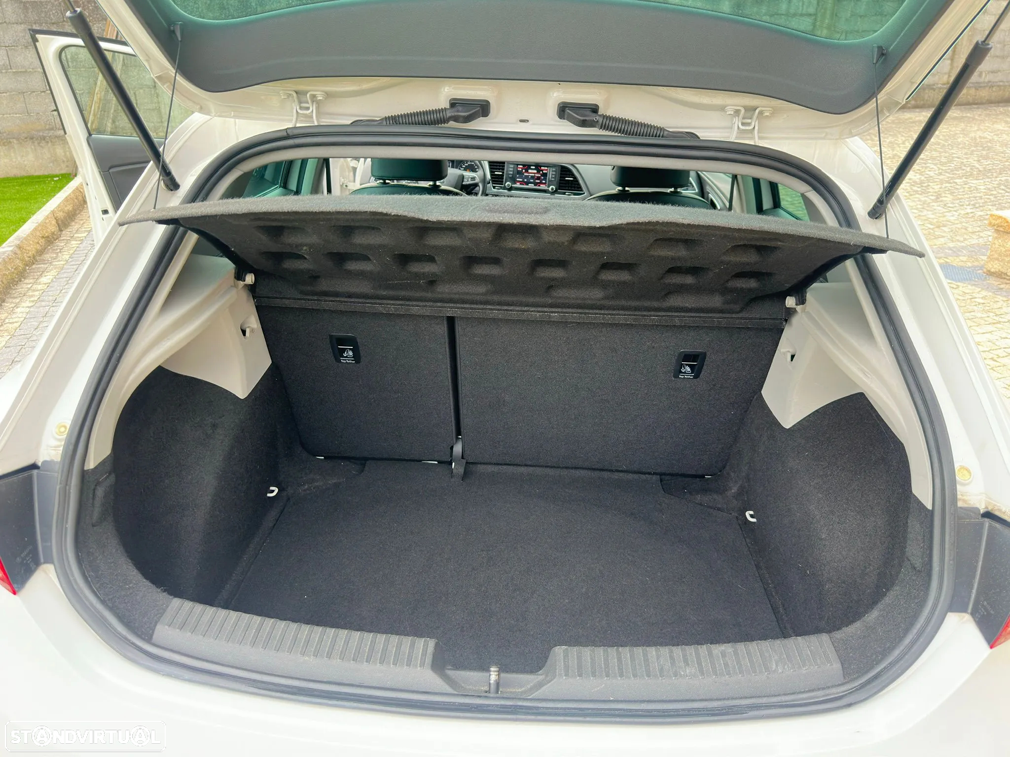 SEAT Leon 1.6 TDI E.Style by Sport - 17
