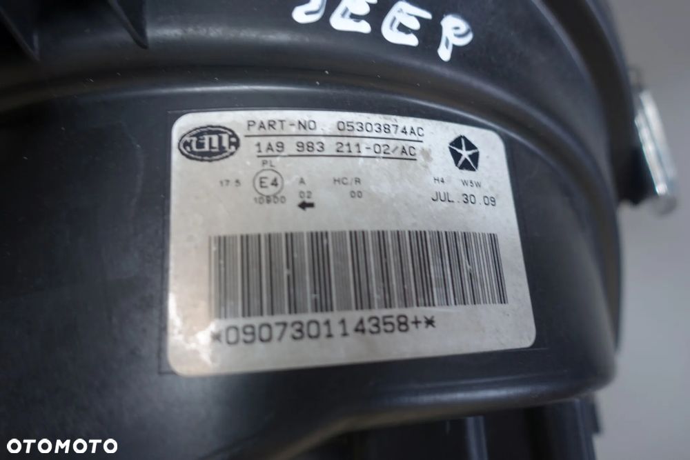 LAMPA  PRAWY PRZÓD JEEP PATRIOT 06-10r. - 4