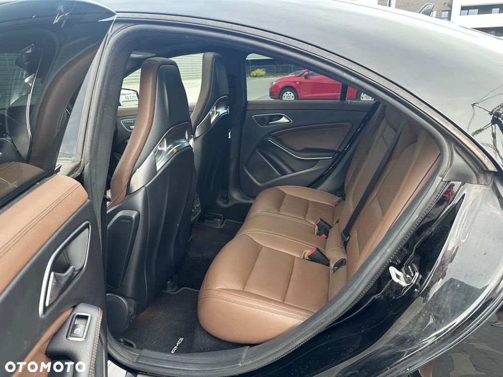 Mercedes-Benz CLA - 10