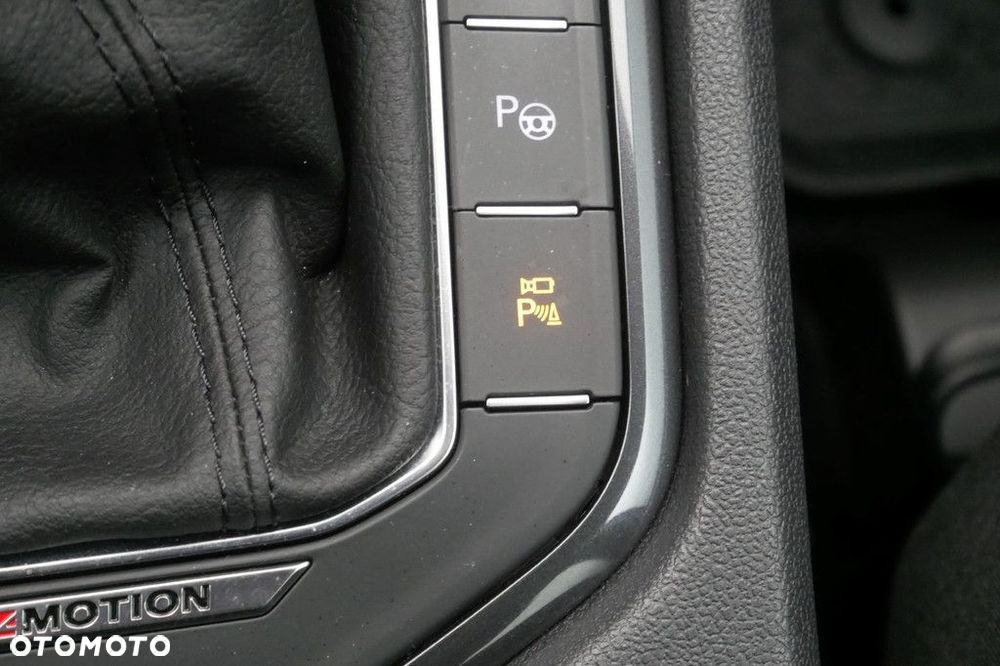 Volkswagen Tiguan Allspace 2.0 TSI 4Mot Elegance DSG - 25