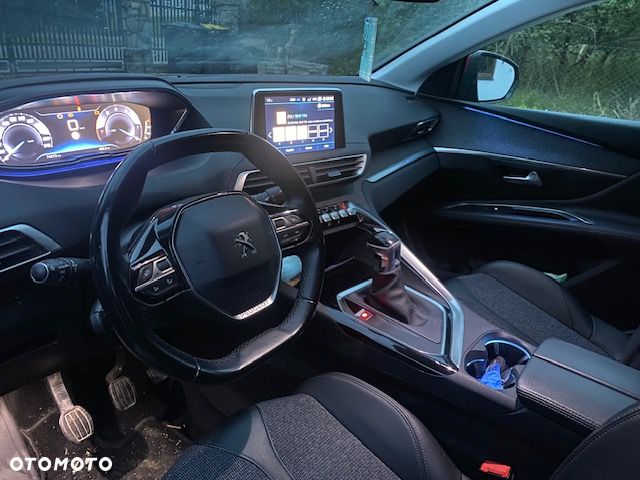 Peugeot 3008 - 11