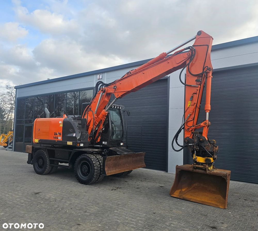 Hitachi ZX140W-5B
