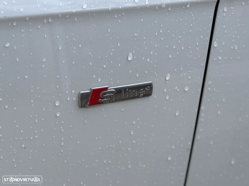 Audi A4 2.0 TDI Business Line S-line - 30
