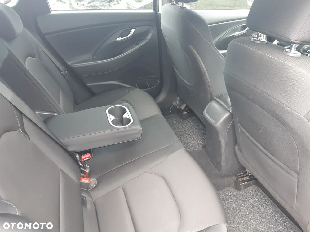 Hyundai i30 1.6 CRDI EDITION 30+ - 13