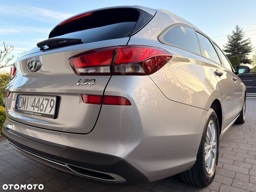 Hyundai i30 1.0 T-GDI Classic + - 5