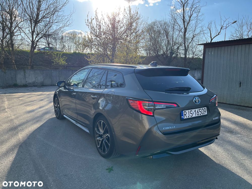 Toyota Corolla 2.0 Hybrid Executive - 5