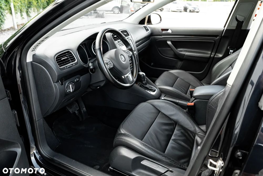 Volkswagen Golf 1.6 TDI DPF DSG Highline - 17
