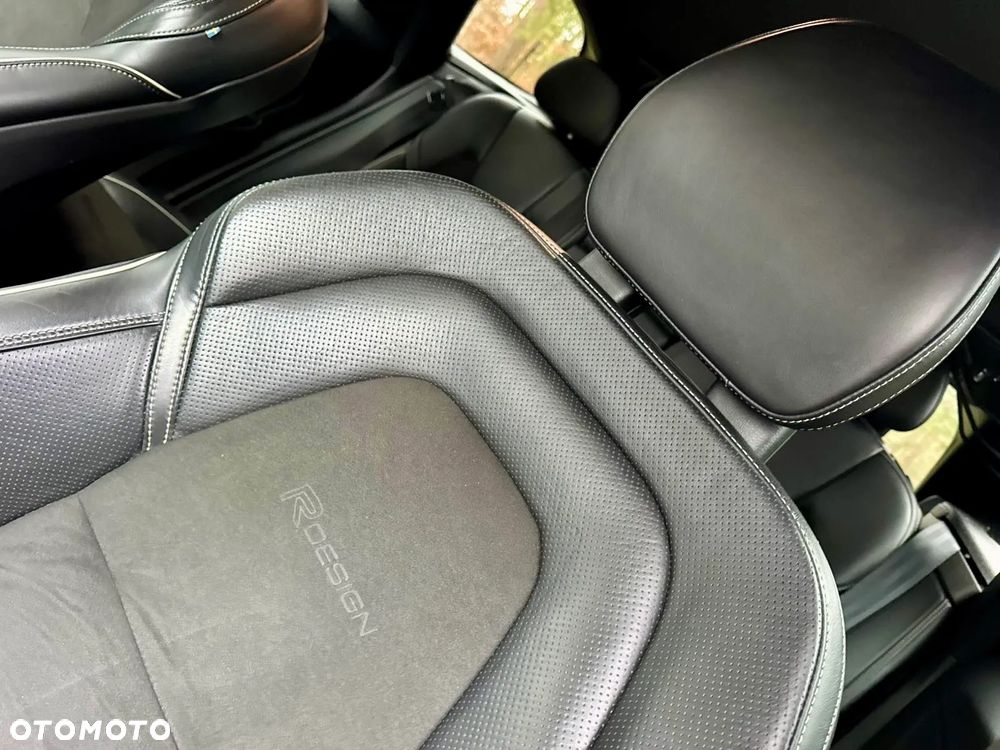 Volvo XC 60 D4 AWD R-Design - 27