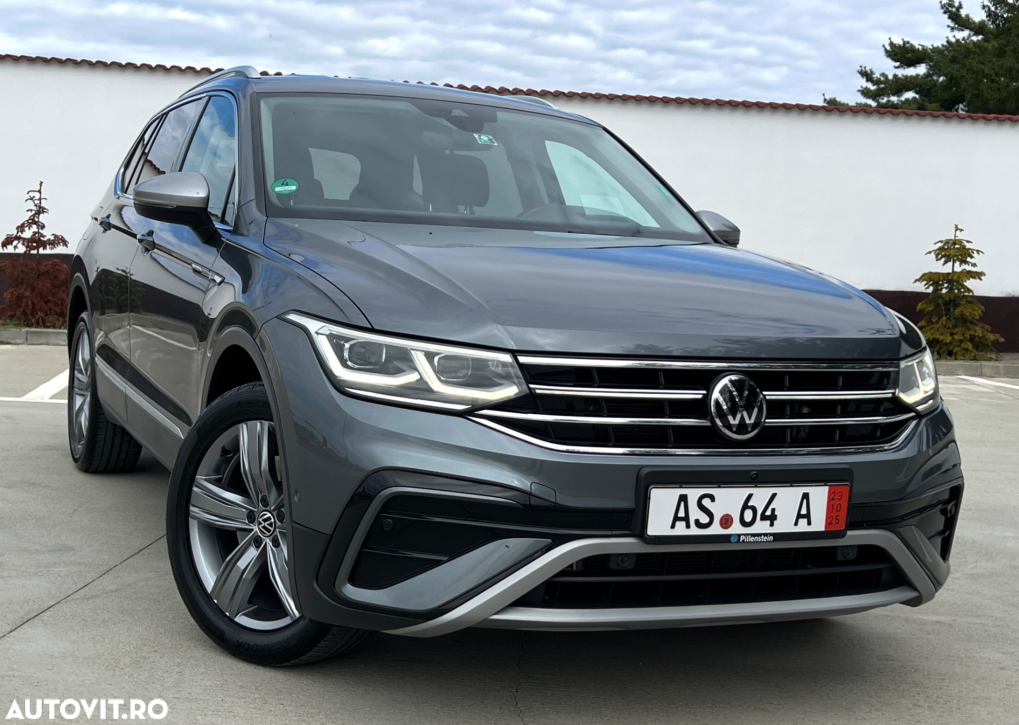 Volkswagen Tiguan Allspace 2.0 TDI SCR 4Motion DSG Elegance - 2