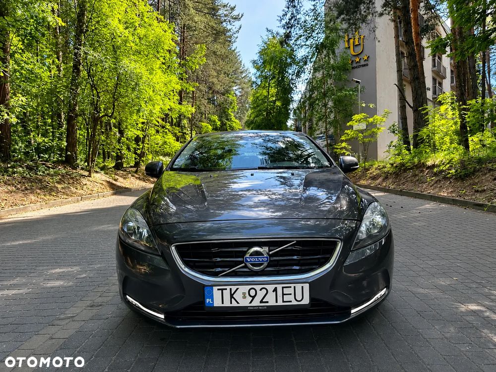 Volvo V40 D2 Momentum - 2