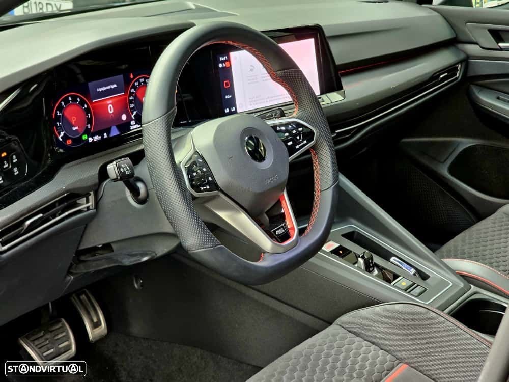 VW Golf 2.0 TSI GTI Clubsport 45 Years DSG - 8