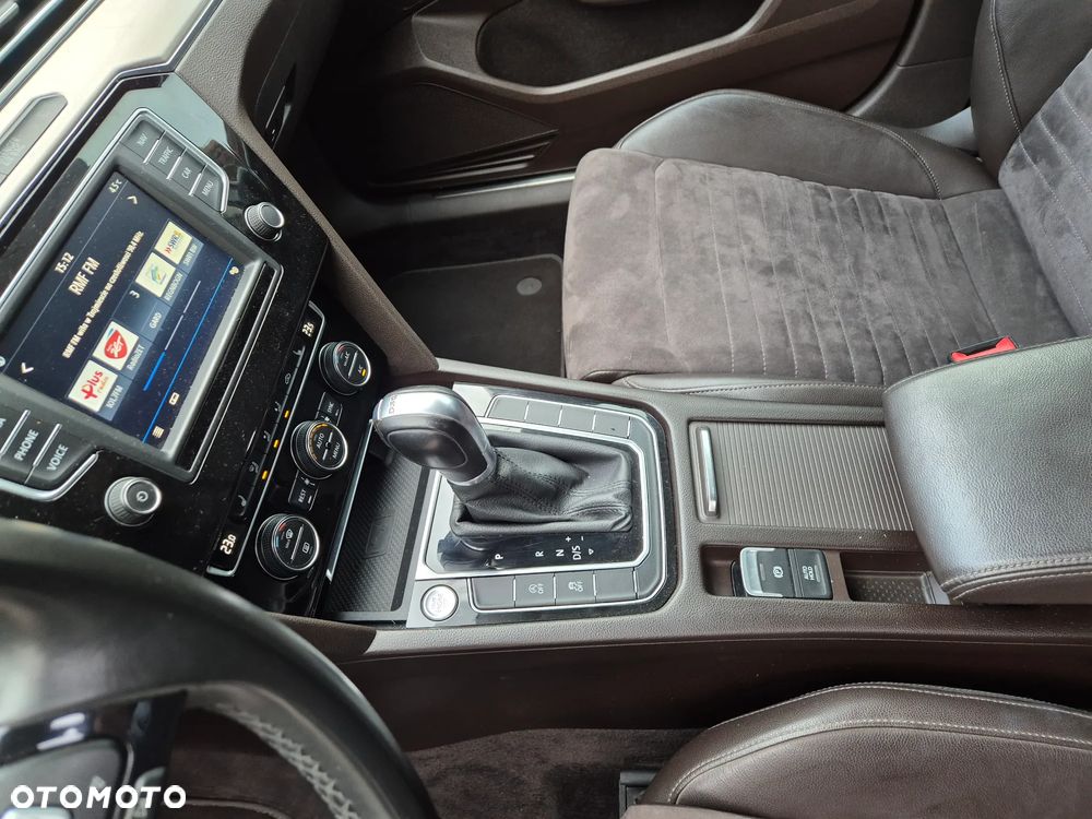 Volkswagen Passat 1.8 TSI (BlueMotion Technology) DSG Highline - 20