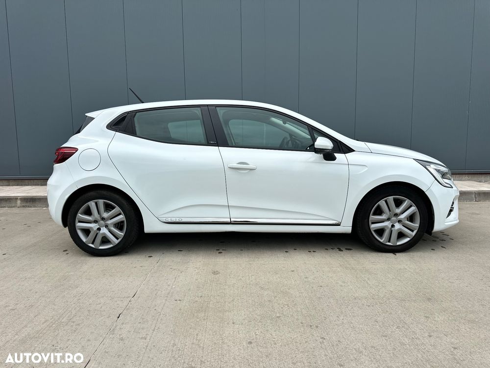 Renault Clio - 18