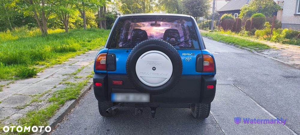 Toyota RAV4 - 7