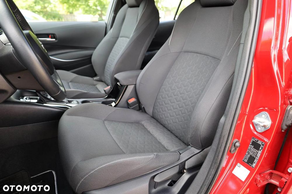 Toyota Corolla 1.8 Hybrid Comfort - 30