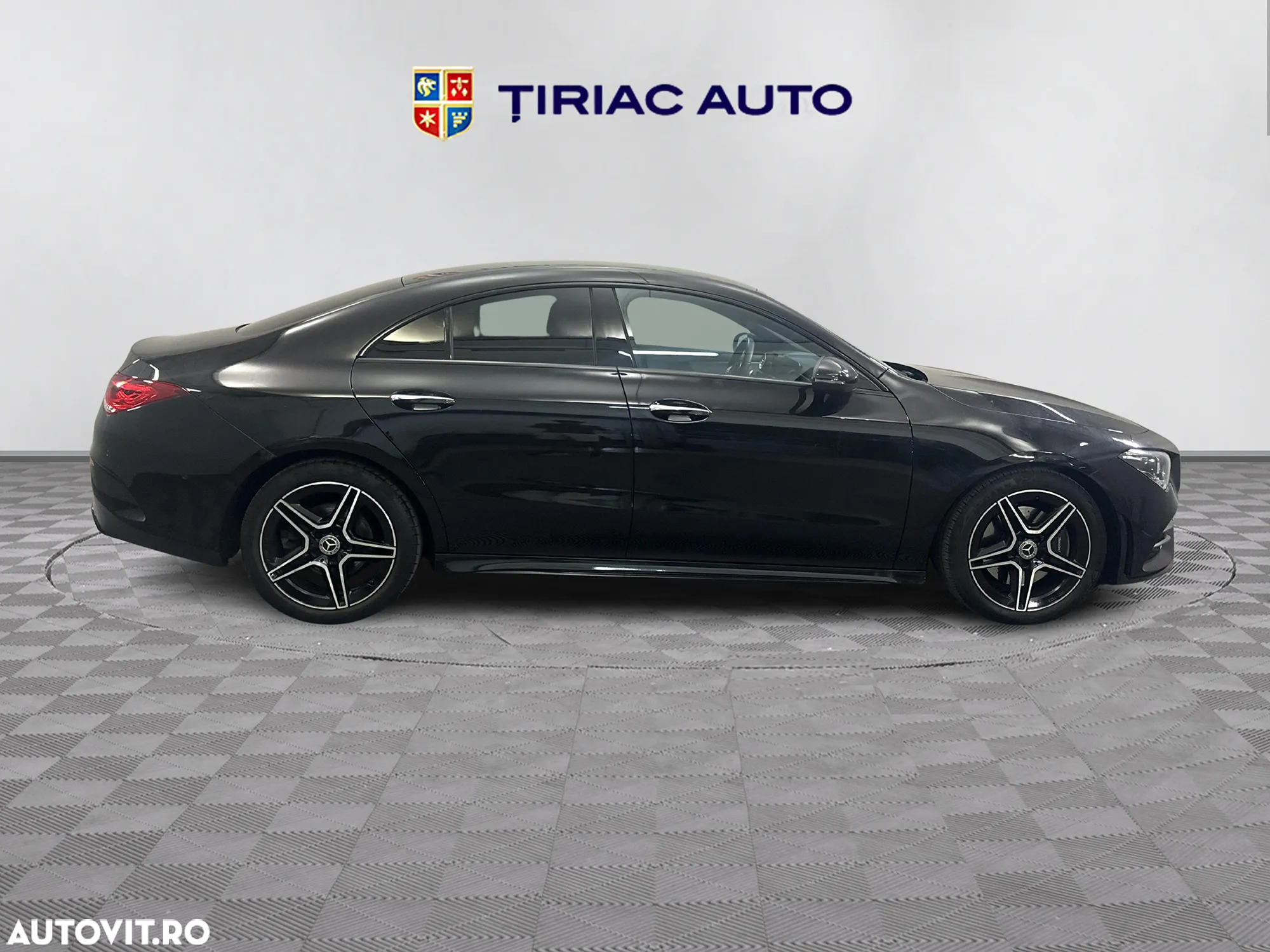 Mercedes-Benz CLA 200 7G-DCT AMG Line - 6