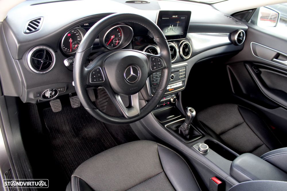 Mercedes-Benz CLA 180 d BlueEFFICIENCY Edition - 6