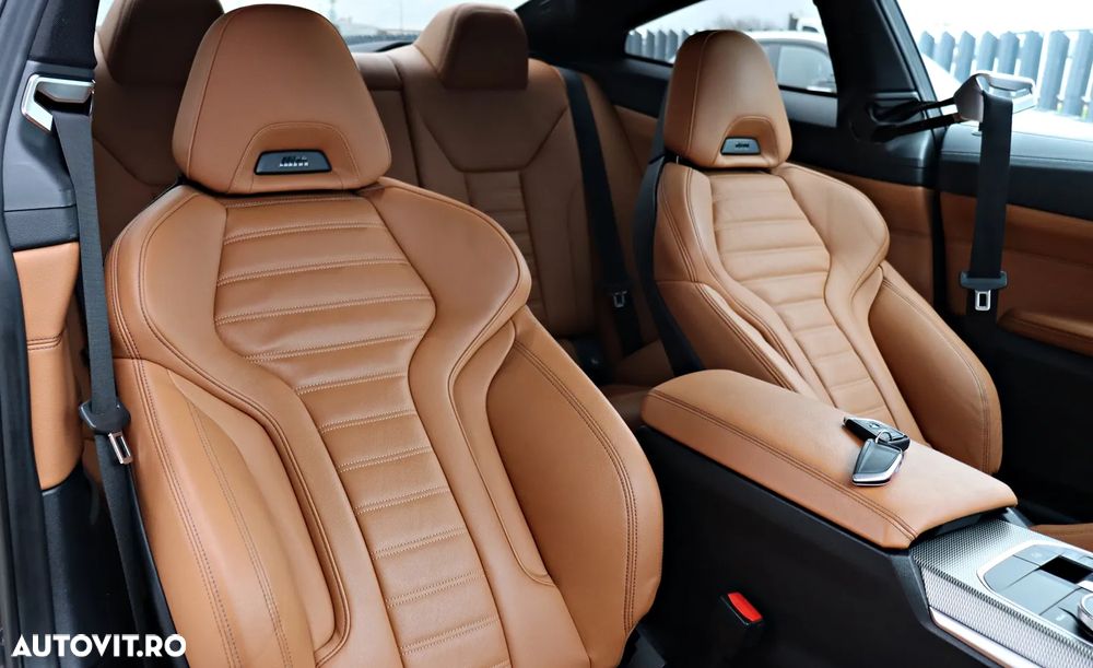 BMW M4 M440i xDrive - 23