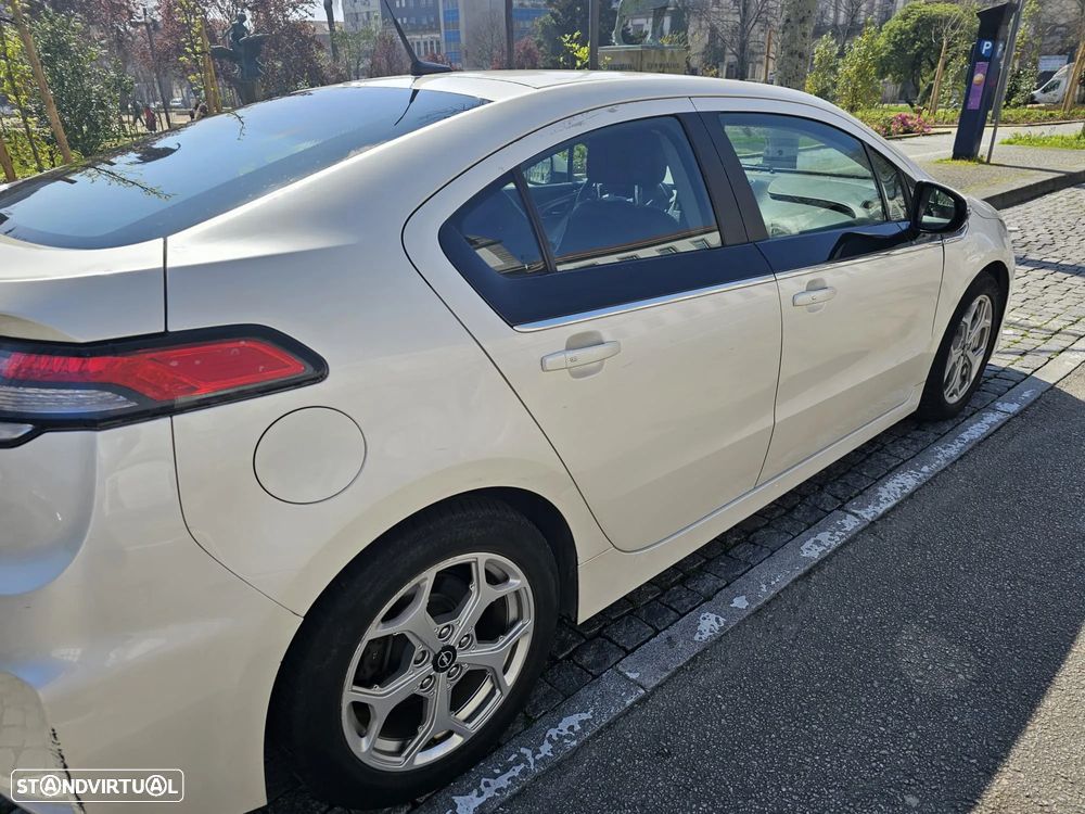 Opel Ampera - 4