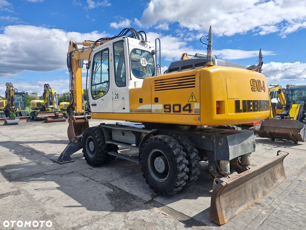 Liebherr 904C - 4