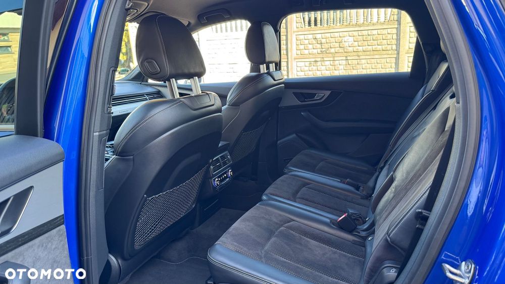 Audi Q7 - 30
