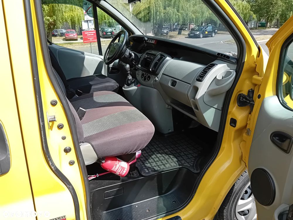 Renault Trafic - 17