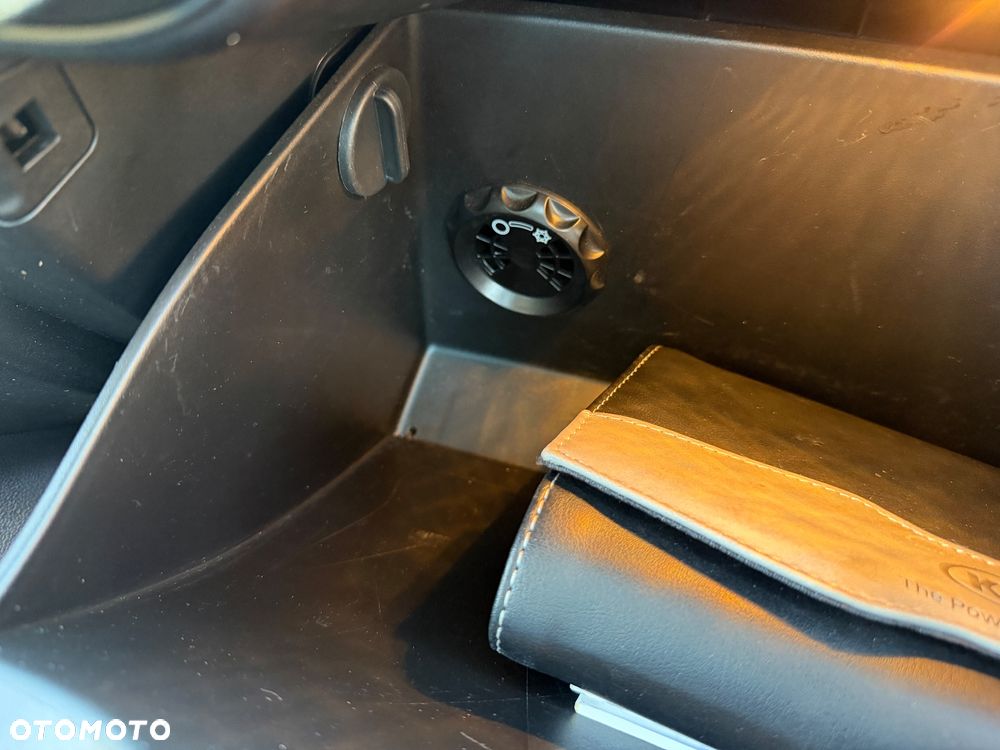 Kia Ceed 1.6 GDI ISG Platinum Edition - 29