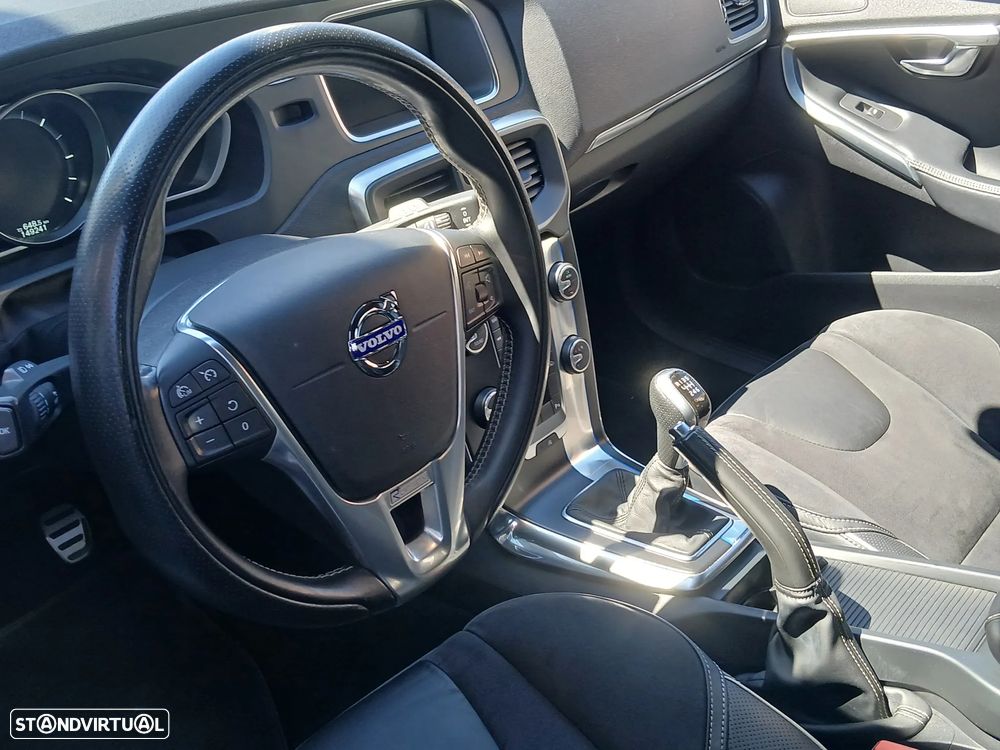 Volvo V40 1.6 D2 R-Design - 16