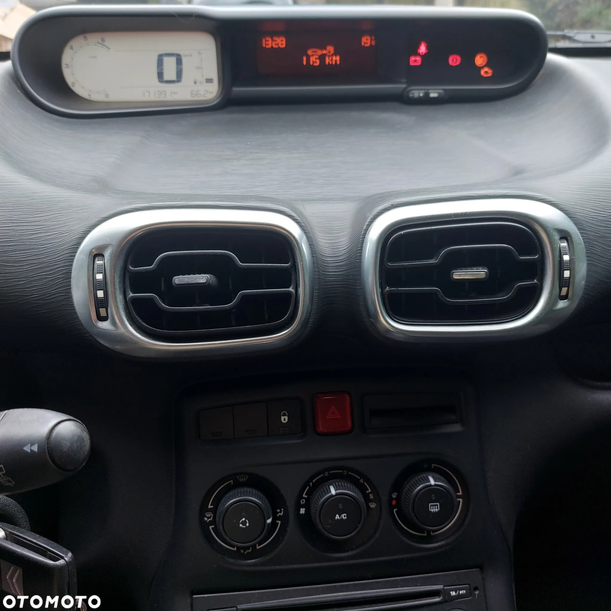Citroën C3 Picasso 1.4i Exclusive - 9