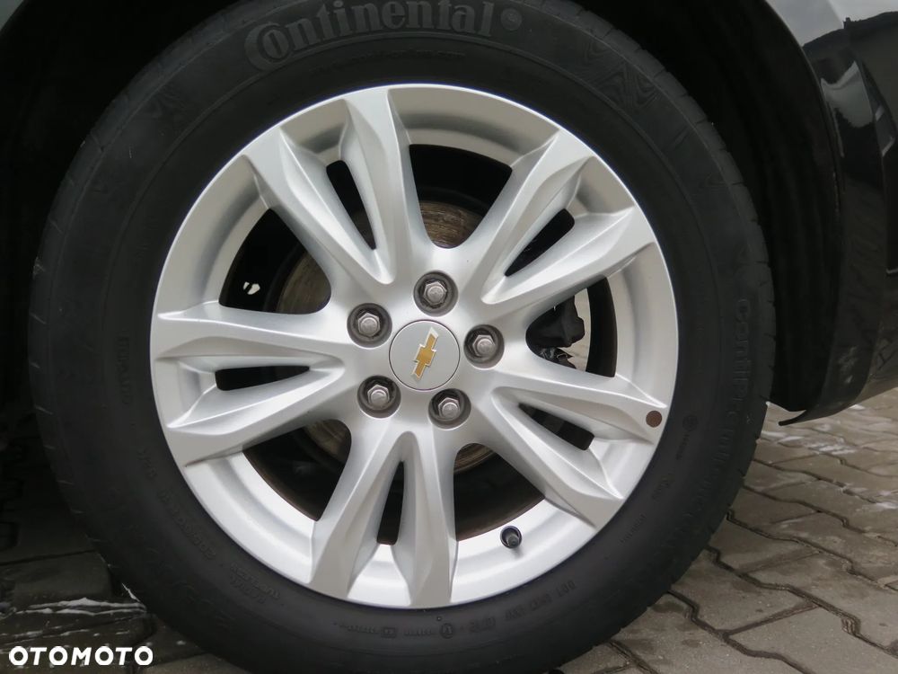 Chevrolet Cruze - 12