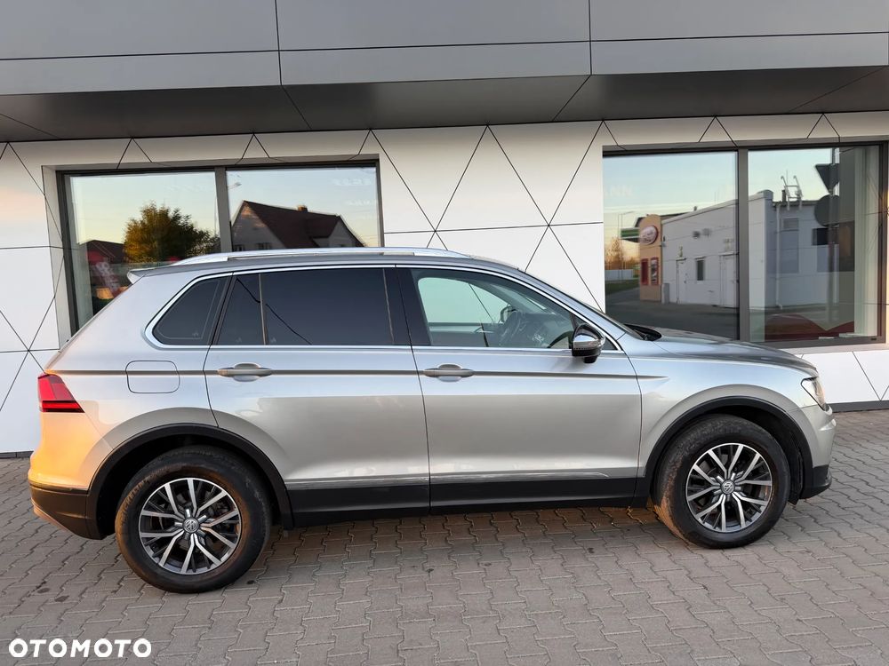 Volkswagen Tiguan 2.0 TDI SCR 4MOTION BlueMotion Technology DSG Lounge Sport & Style - 30