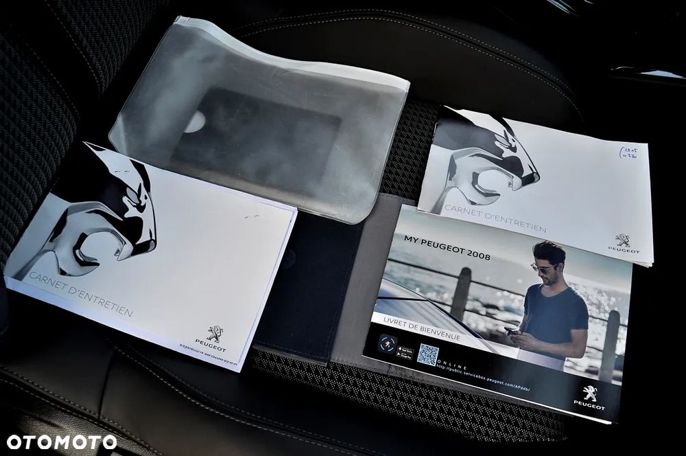 Peugeot 2008 BlueHDi 130 EAT8 GT - 35