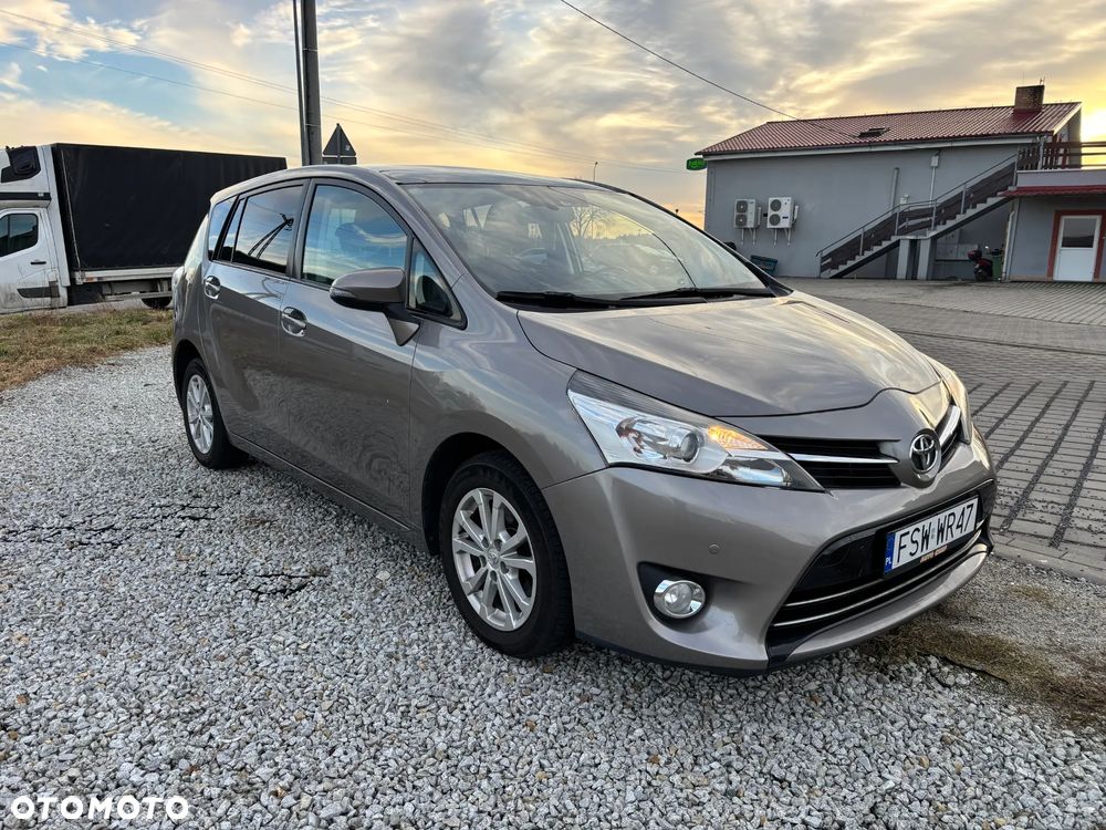 Toyota Verso 1.6 D-4D 5-Sitzer Start/Stop Edition S+ - 2