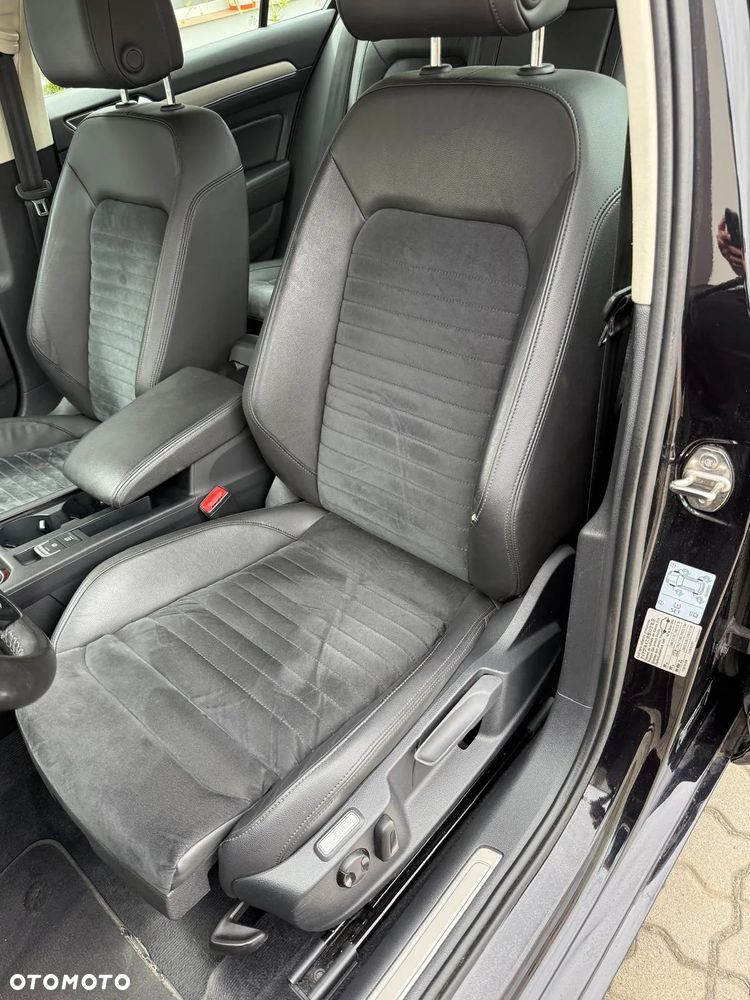 Volkswagen Passat Variant 1.6 TDI SCR DSG Comfortline - 22