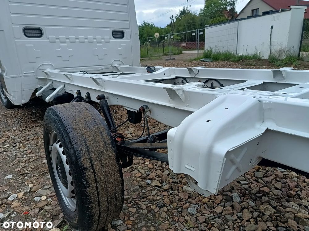 Volkswagen CRAFTER 2,0tdi 140KM Nowy model - 6