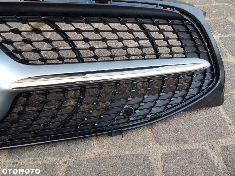 GRIL ATRAPA MERCEDES CLA A118 CZARNY PDC NOWY - 2