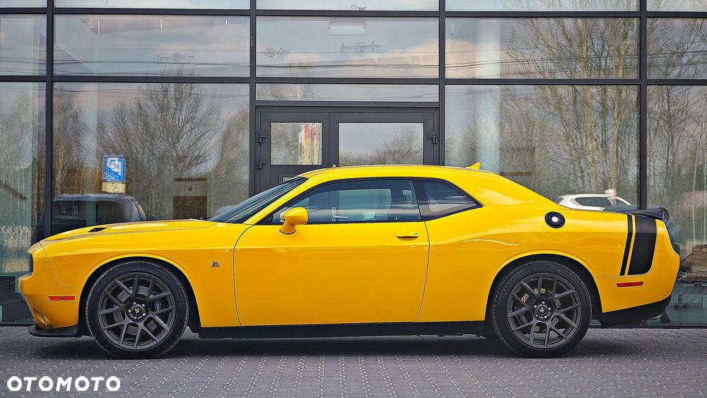 Dodge Challenger 6.4 Scat Pack - 6