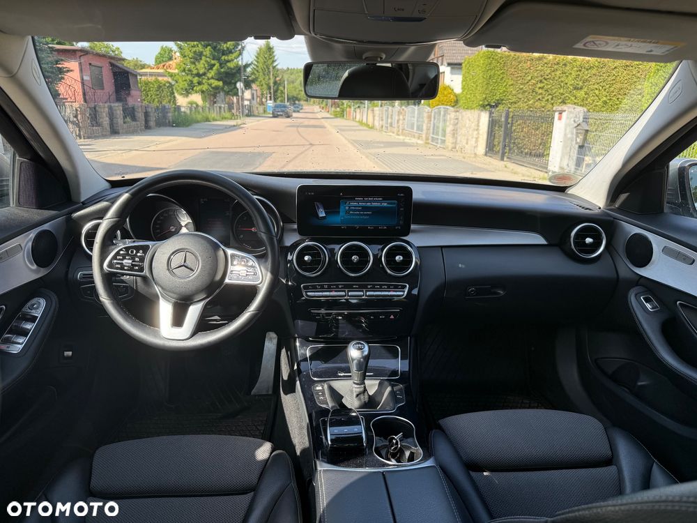 Mercedes-Benz Klasa C 200 d - 9