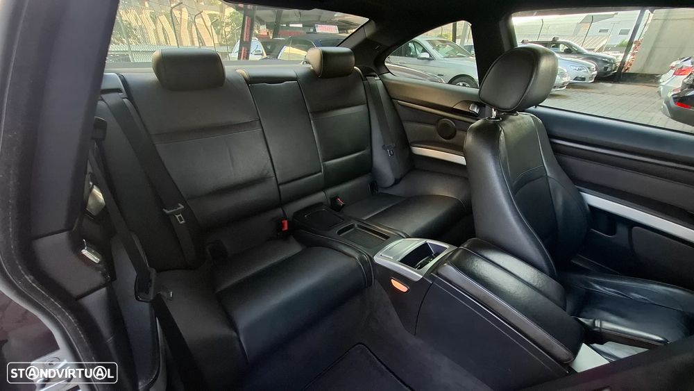 BMW 320 d Coupe - 31