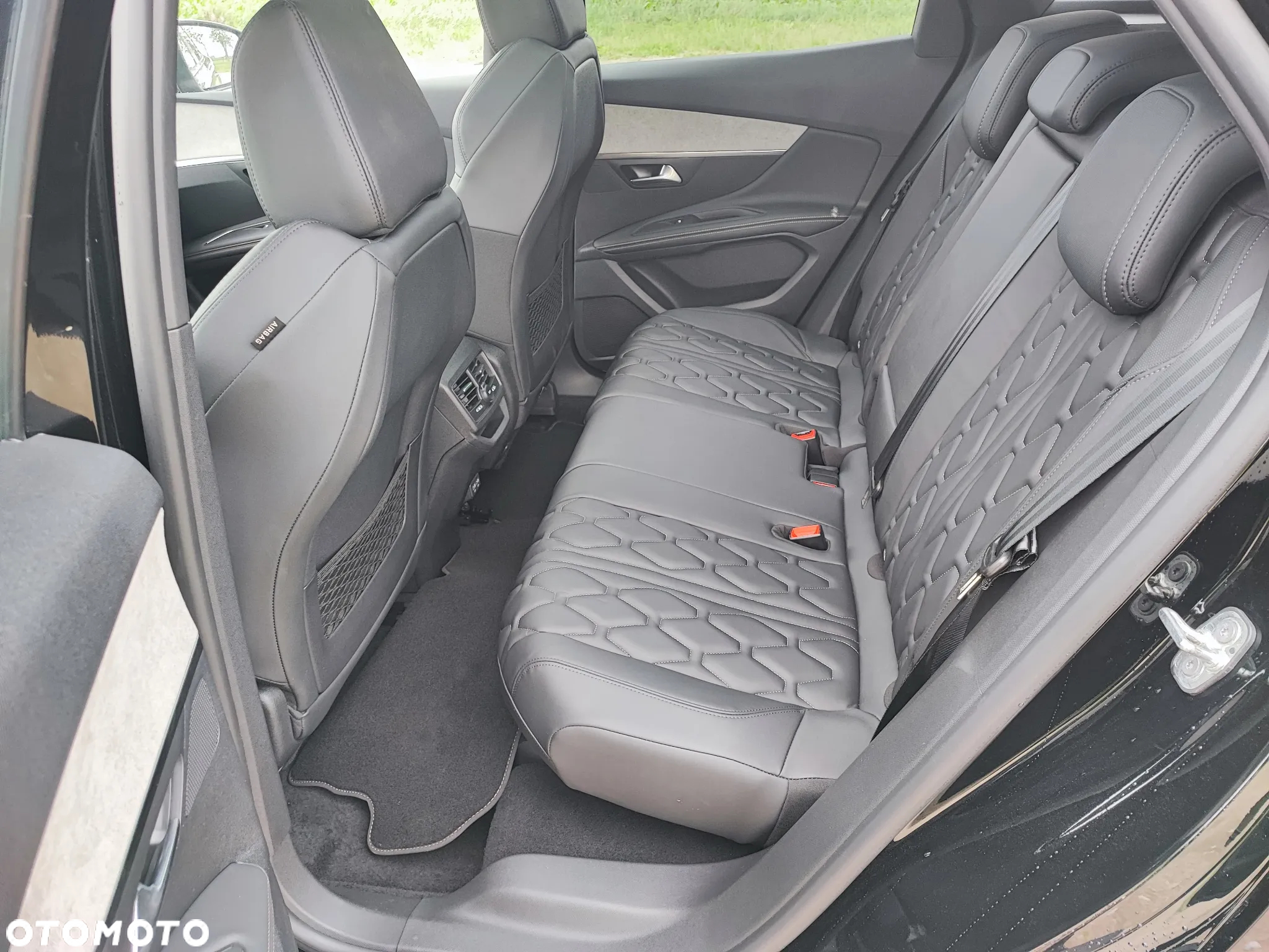 Peugeot 3008 1.2 PureTech mHEV GT S&S e-DCS6 - 13