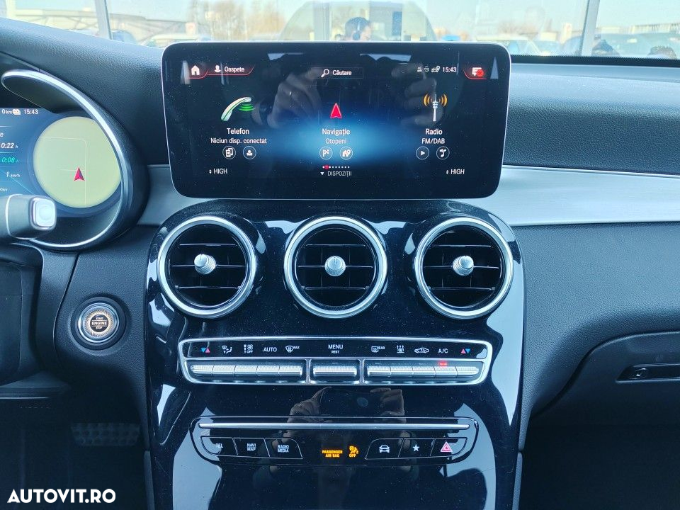 Mercedes-Benz GLC 300 e 4MATIC - 25