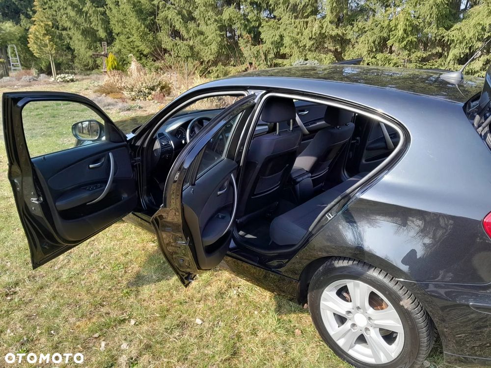 BMW Seria 1 116d - 23
